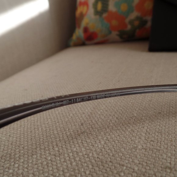 Maui Jim HO'OKIPA - Translucent Smoke Grey Frame w/ Blue Hawaii Lens - Picture 9 of 12